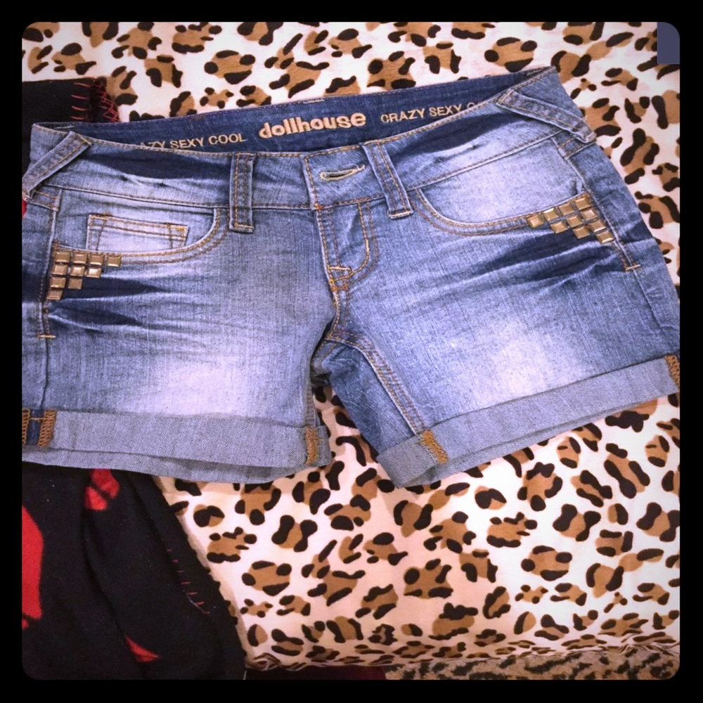 Dollhouse jean shorts